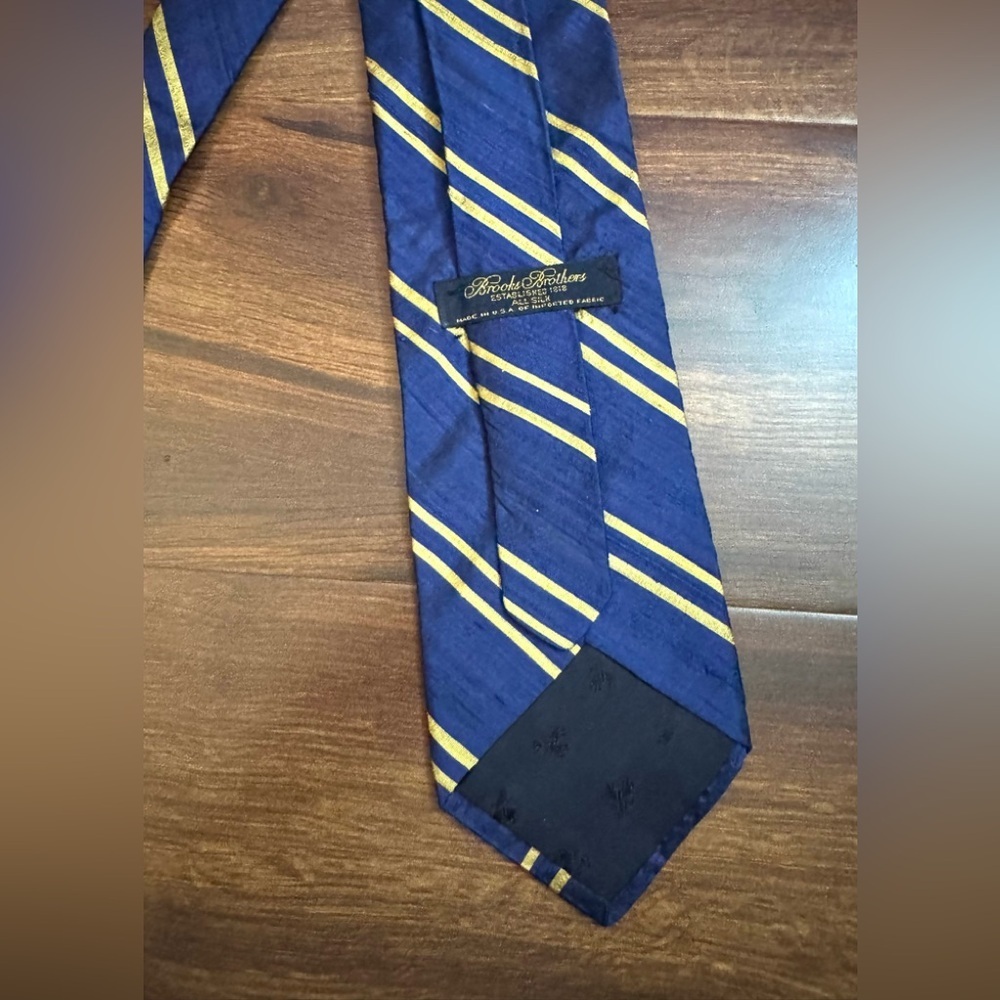 Brooks Brothers Blue and Gold Striped Tie - Picture 4 of 8